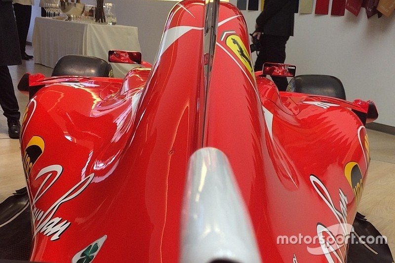 Чому презентації Ferrari та Mercedes в один день? Змова Вольффа?