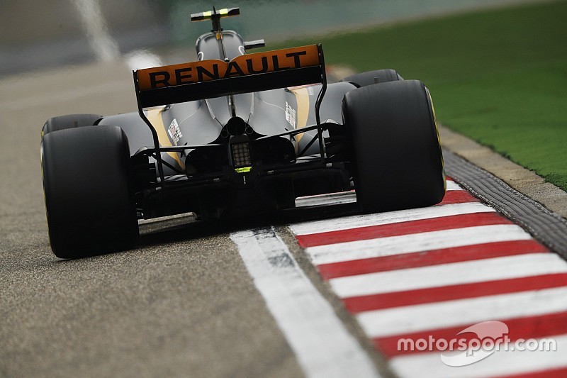 【F1】ルノー、レースペース改善狙いリヤウイングとバージボードを改良