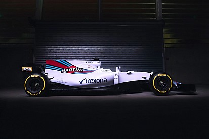 Neue Bilder: Williams präsentiert den FW40 für F1 2017 erneut