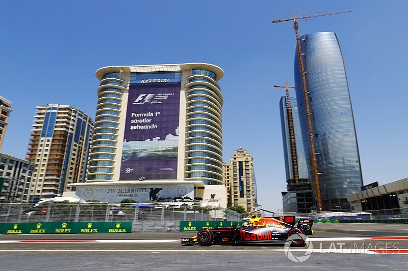 【F1】バクーFP1速報:レッドブルが1-2。首位はフェルスタッペン