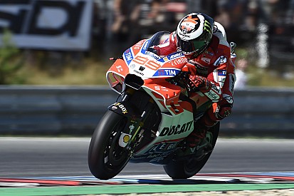 Rossi Brno'da Ducati tehdidinden endişeli