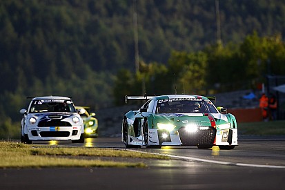 24h Nürburgring 2017: Zwischenstand nach 30 Runden