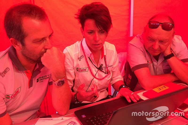 Seat Ibiza Cup: Elena, la telemetrista che dice la verità con un sorriso
