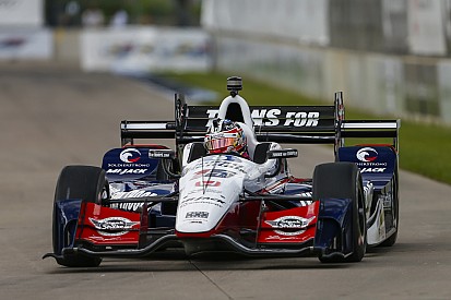 Detroit IndyCar: Rahal dominates Race 1