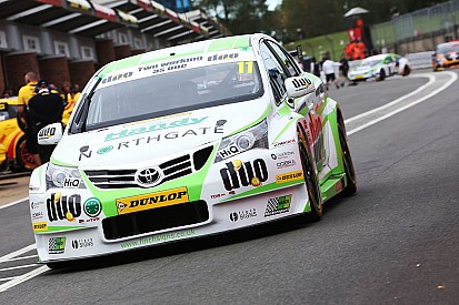 Brands Hatch BTCC: Austin wins final race, Sutton third