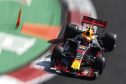 Ni quedarse sin sanción le quita el enfado a Verstappen