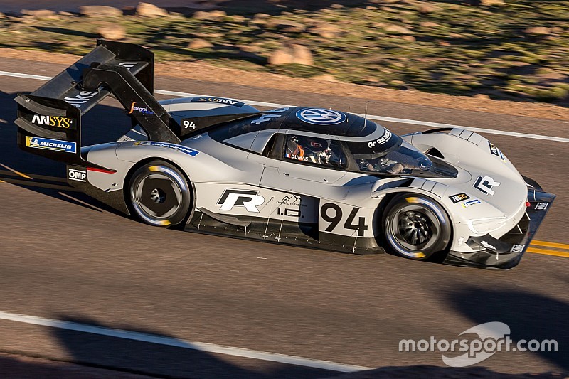 Dumas y el VW eléctrico vuelan en la clasificación del Pikes Peak