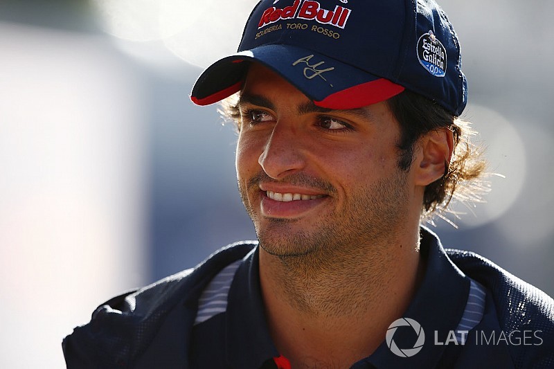 Sainz acerta com Renault e pode estrear na Malásia