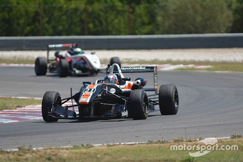 F2000 Italian Trophy: sfida infuocata al Red Bull Ring con 40 monoposto