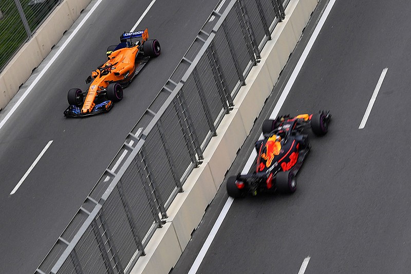 Horner: “Dapper als Ricciardo overstapt naar teams die hij nu op een ronde zet”