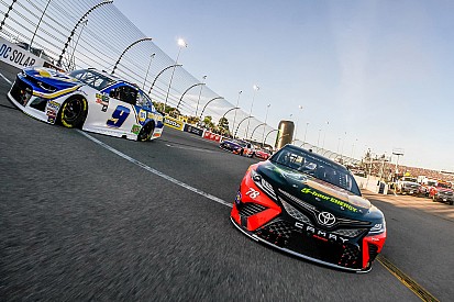 Truex's race gets derailed by late pit stop: "We beat ourselves"