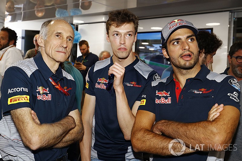 Sainz harap Kvyat bisa kembali ke F1