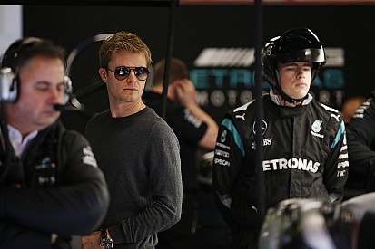 Rosberg ingin tetap terlibat di olahraga balap