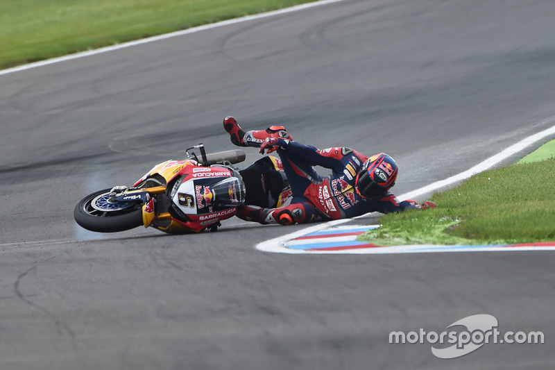 Choque de Stefan Bradl, Honda World Superbike Team