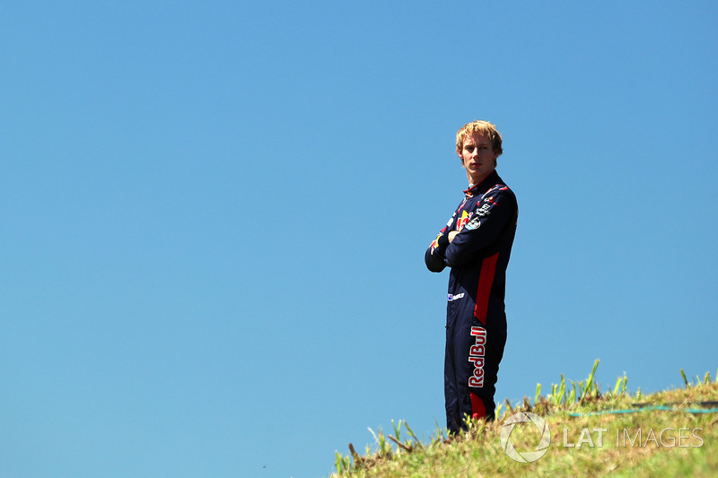 Brendon Hartley, Scuderia Toro Rosso ilk antrenmanda yolda kalıyor