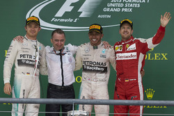 Podium: 1. Lewis Hamilton, Mercedes; 2. Nico Rosberg, Mercedes; 3. Sebastian Vettel, Ferrari