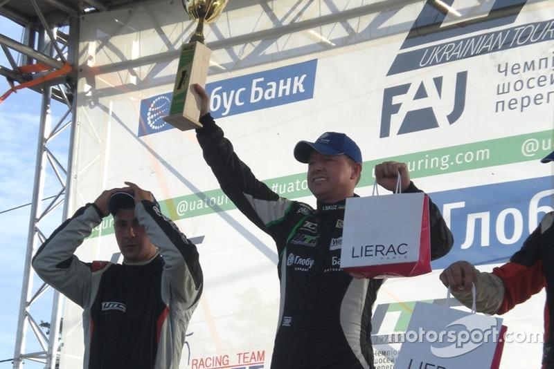 Подіум GT Open2: Владислав Феоктистов, Ігор Скуз та фірмові косметичні презенти від Lierac