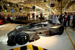 Adrian Newey, Chief Technical Officer Red Bull Racing, Daniel Ricciardo en Marek Reichman, Executive