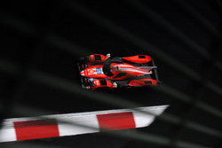 №25 CEFC Manor TRS Racing Oreca 07 Gibson: Роберто Гонсалес, Симон Труммер, Виталий Петров