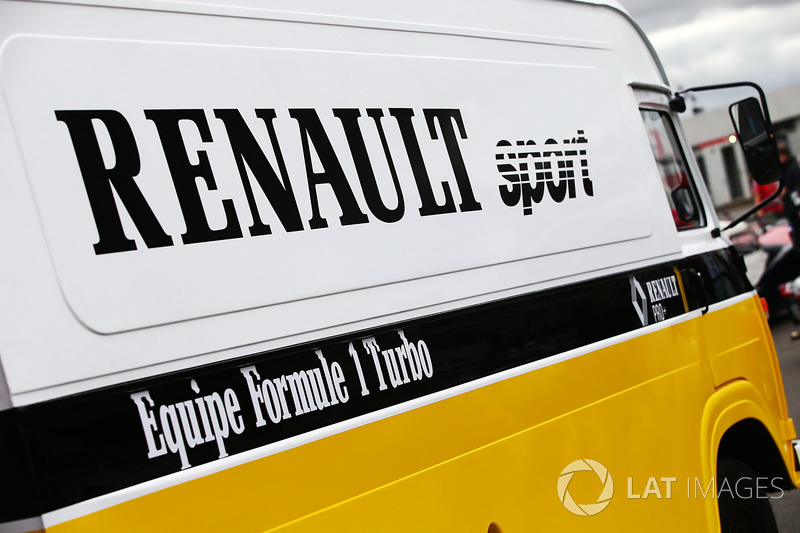 Renault Sport F1 Team F1, camión de transporte