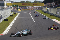 Valtteri Bottas, Mercedes AMG F1 W08, Max Verstappen, Red Bull Racing RB13, Lewis Hamilton, Mercedes
