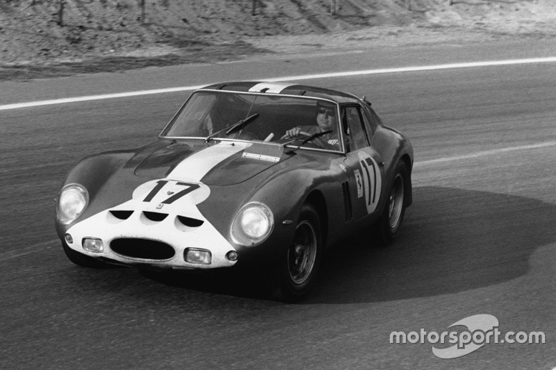 #17 Ferrari 250 GTO: Гленн Робертс, Боб Гроссман