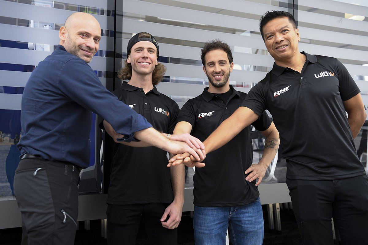 Darryn Binder, Andrea Dovizioso, RNF Racing, Razlan Razali, founder dan principal tim, RNF Racing, Matteo Ballarin, presiden Europe Energy Group