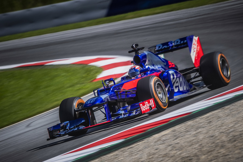 Marc Marquez alla guida di una Toro Rosso F1