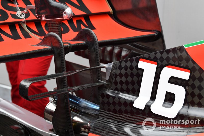 Ferrari SF90 areo part below rear wing