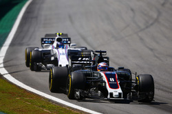 Romain Grosjean, Haas F1 Team VF-17, Lance Stroll, Williams FW40
