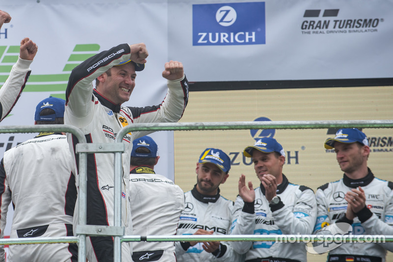 #912 Manthey Racing Porsche 911 GT3 R: Nick Tandy