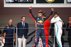 Daniel Ricciardo, Red Bull Racing, Adrian Newey, Chief Technical Officer, Red Bull Racing, Lewis Hamilton, Mercedes AMG F1 ve Sebastian Vettel, Ferrari