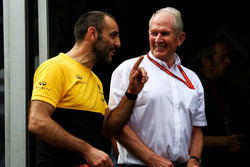 Cyril Abiteboul, Renault Sport F1 con el Dr Helmut Marko, Red Bull