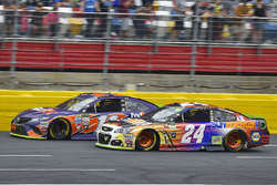 Denny Hamlin, Joe Gibbs Racing Toyota, Chase Elliott, Hendrick Motorsports Chevrolet