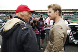 Niki Lauda, Non-Executive Chairman, Mercedes AMG F1, talks to Nico Rosberg