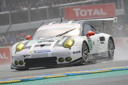 #92 Porsche Motorsport Porsche 911 RSR: Earl Bamber, Frédéric Makowiecki, Jörg Bergmeister