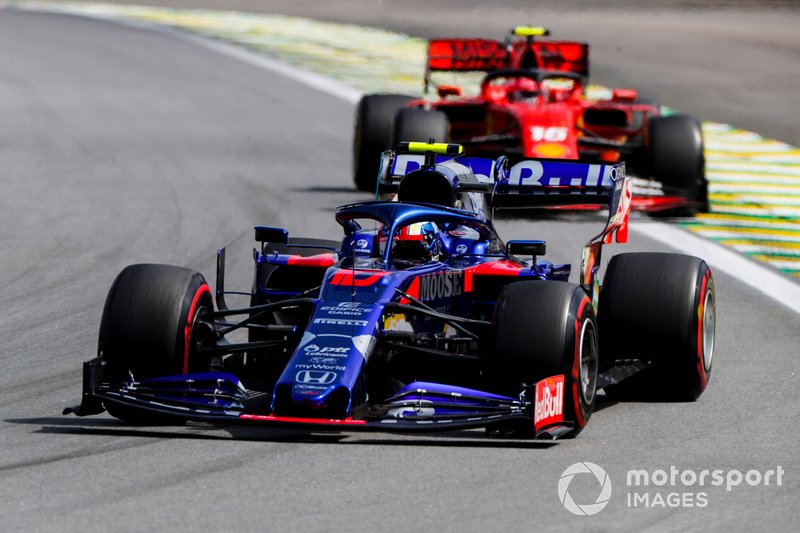 Pierre Gasly, Toro Rosso STR14 and Charles Leclerc, Ferrari SF90