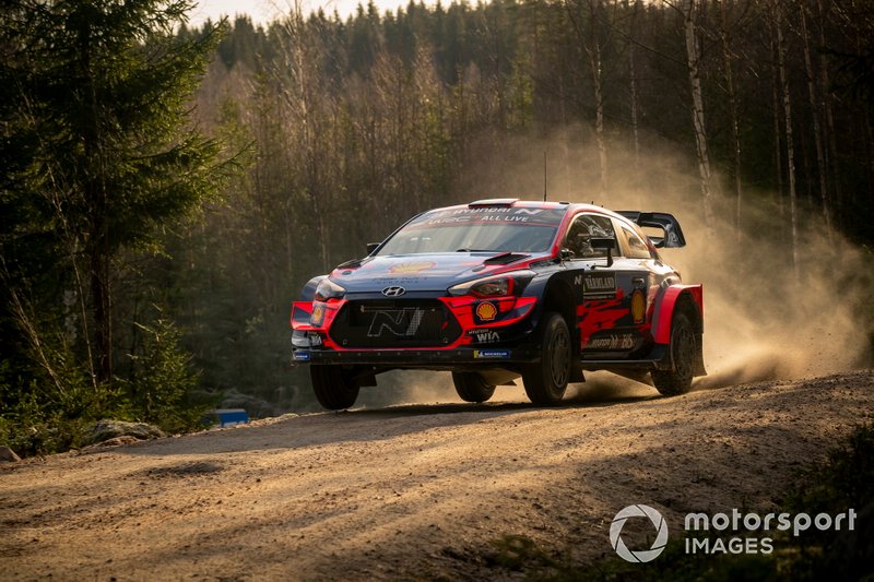 Thierry Neuville verhinderte einen kompletten Evans-Durchmarsch am Samstag