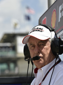 Helio Castroneves, Team Penske Chevrolet, Roger Penske
