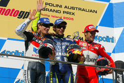 Podium: 1. Valentino Rossi, Yamaha Factory Racing; 2. Nicky Hayden, Repsol Honda Team; 3. Carlos Che