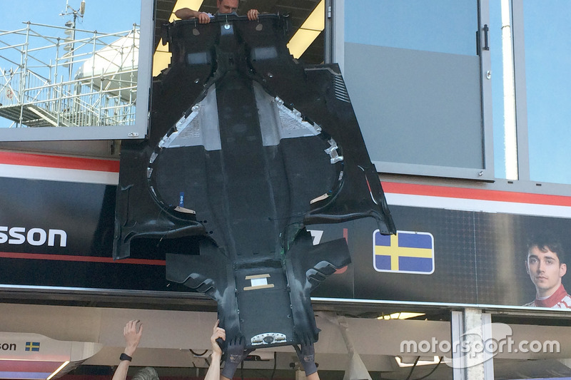 Днище Sauber C37