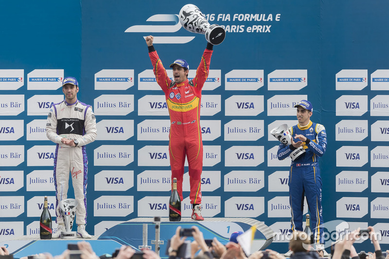 Paris: 1. Lucas di Grassi, 2. Jean-Eric Vergne, 3. Sebastien Buemi