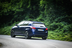 Peugeot 308 GTi by Peugeot Sport