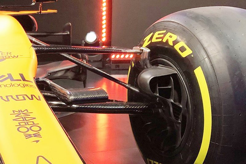 McLaren MCL35