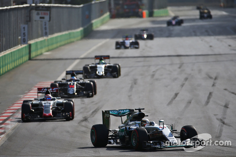 Lewis Hamilton, Mercedes AMG F1 W07 Hybrid