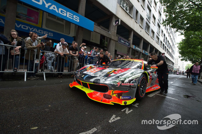 №61 Ferrari 488 GTE