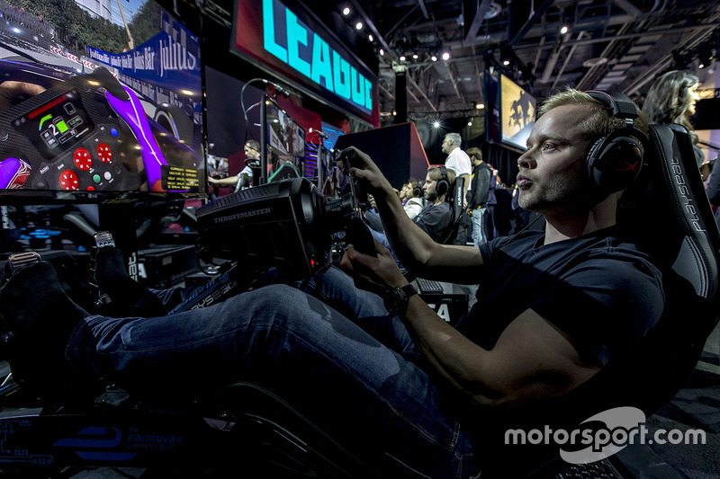 Felix Rosenqvist beim Erace-Event in Las Vegas