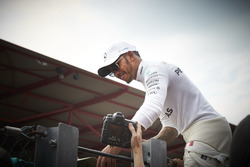 Race winner Lewis Hamilton, Mercedes AMG F1, celebrates victory with the fans
