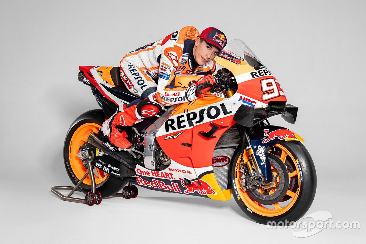 Pembalap Tim Repsol Honda, Marc Marquez, tetap menjadi favorit juara MotoGP 2021 meski belum pulih 100 persen dari cedera.