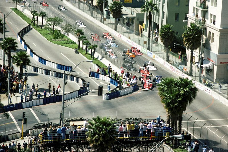 Clay Regazzoni, Ferrari 312T en Patrick Depailler, Tyrrell 007